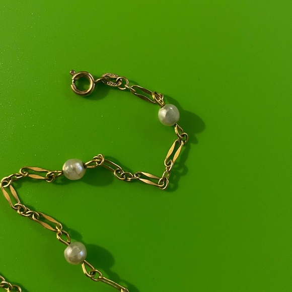 [Vintage] 14K Gold Pearl Station Bracelet - Picture 4 of 5